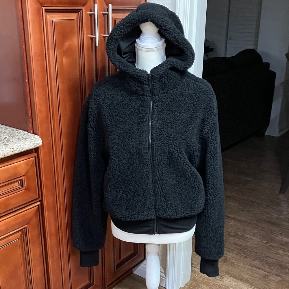 HALARA Black Fleece women’s Jacket Size:M
